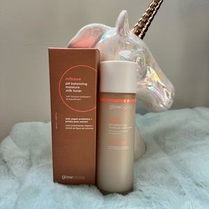 Glowoasis milk toner